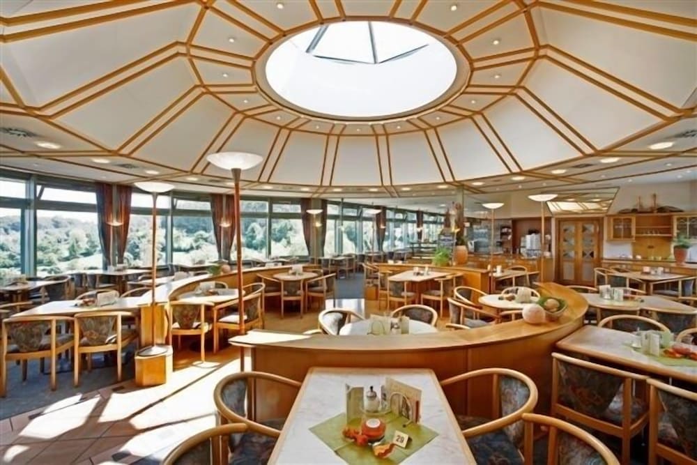 Фото Hotel am Kurpark Brilon