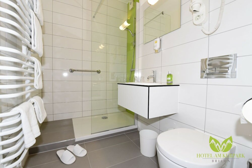 Фото Hotel am Kurpark Brilon