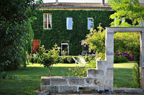 Гостиница Petit Garros в Либурне