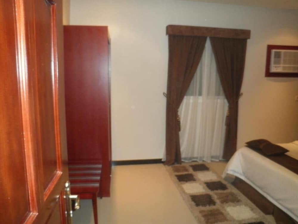 Фото AlMuhaidb Nadwaa Aparthotel