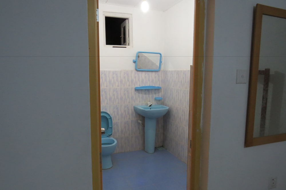 Фото Thisara Guest Hotel Rooms