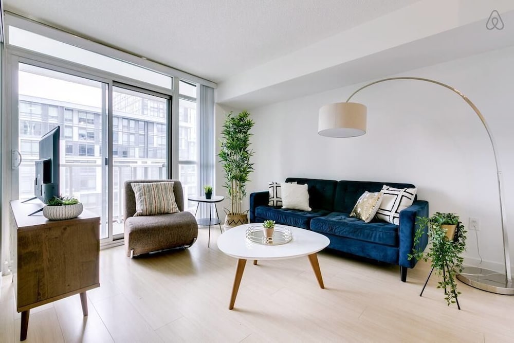 Фото City Condo by Rogers Centre