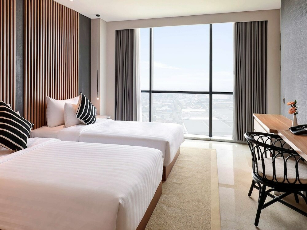 Фото Novotel Samator Surabaya Timur