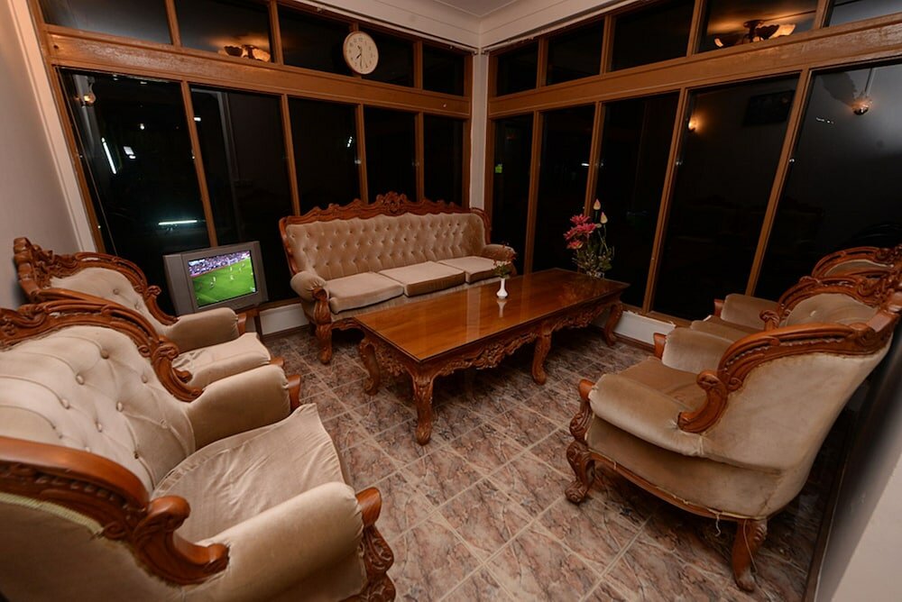 Фото Min Nandar Garden Hotel