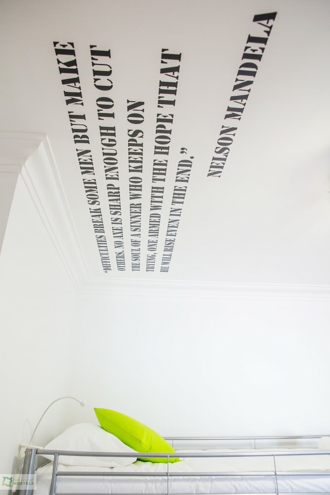 Фото Help Yourself Hostels Carcavelos Coast