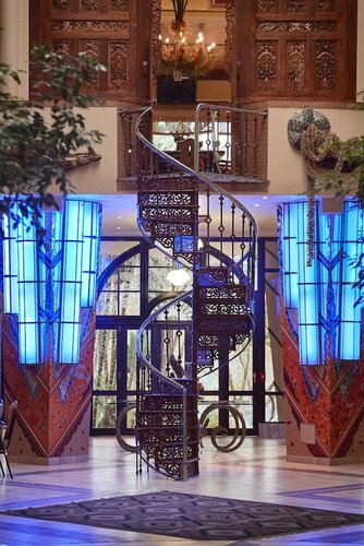 Внешний вид отеля Ammazulu African Palace в Форест-Хиллсе, фото 4