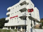 ‪Cicek Apart Hotel‬ (İzmir, Cesme District, 2122. Sok., 49) ، فندق