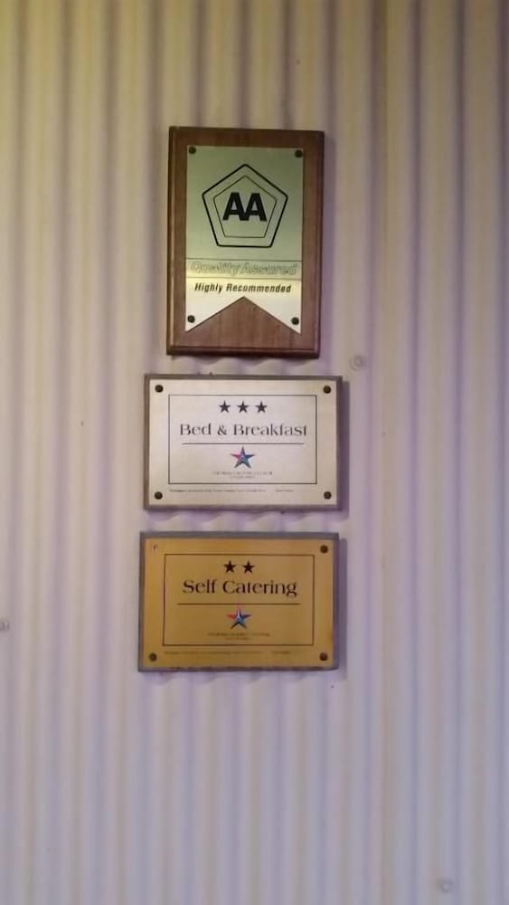 Фото Bedrock Lodge