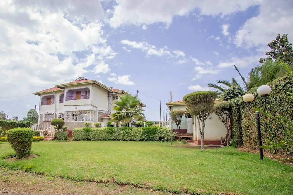 Фото Ivys Inn Guest House