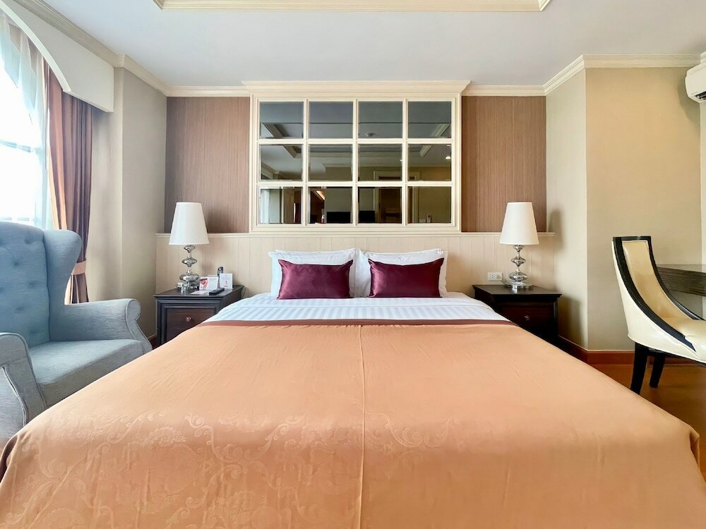 Фото Aspira Hana Executive Apartment Thonglor