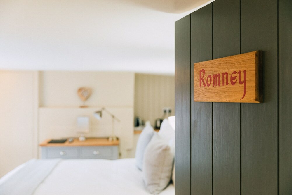 Фото The Pointer