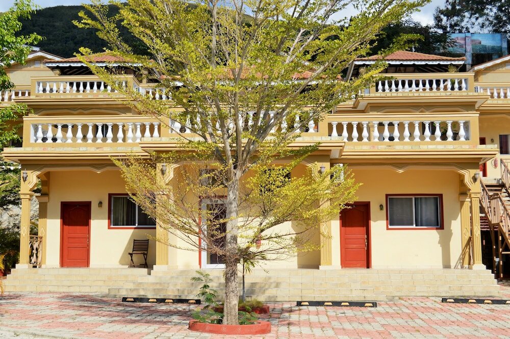 Фото Le Village d'Ennery