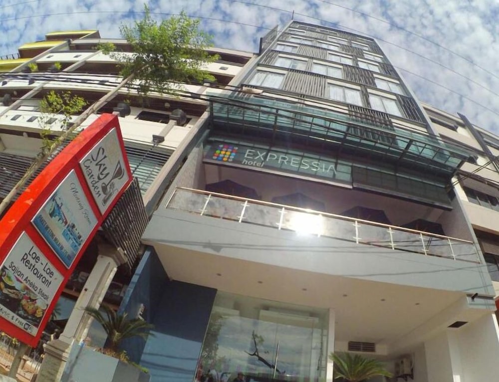 Фото Expressia Hotel Makassar