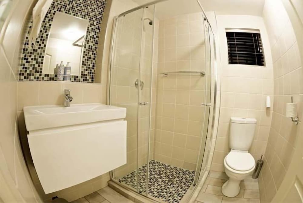 Фото Lavenders At Constantia Guest