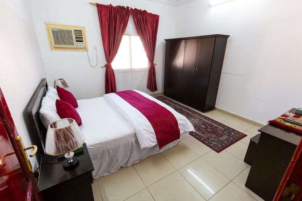 Фото Al Eairy Furnished Apts Al Madinah 8