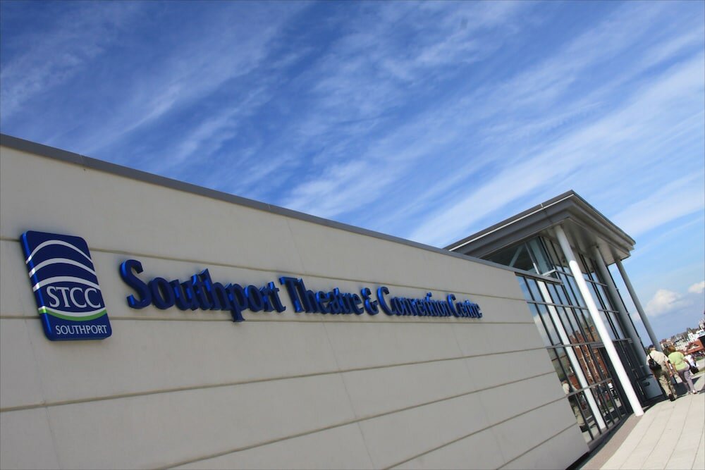 Фото The Warwick Southport