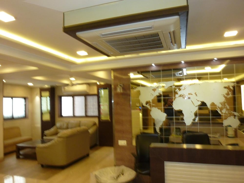 Фото Hotel Orient Palace