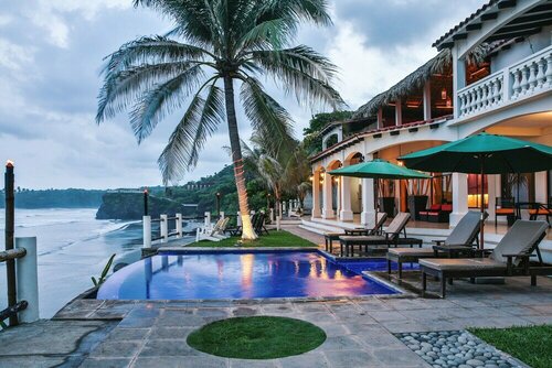 Гостиница Vista Las Olas Surf Resort в Сан-Мигеле