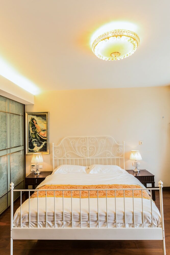 Фото World City Jiamei Service Apartment