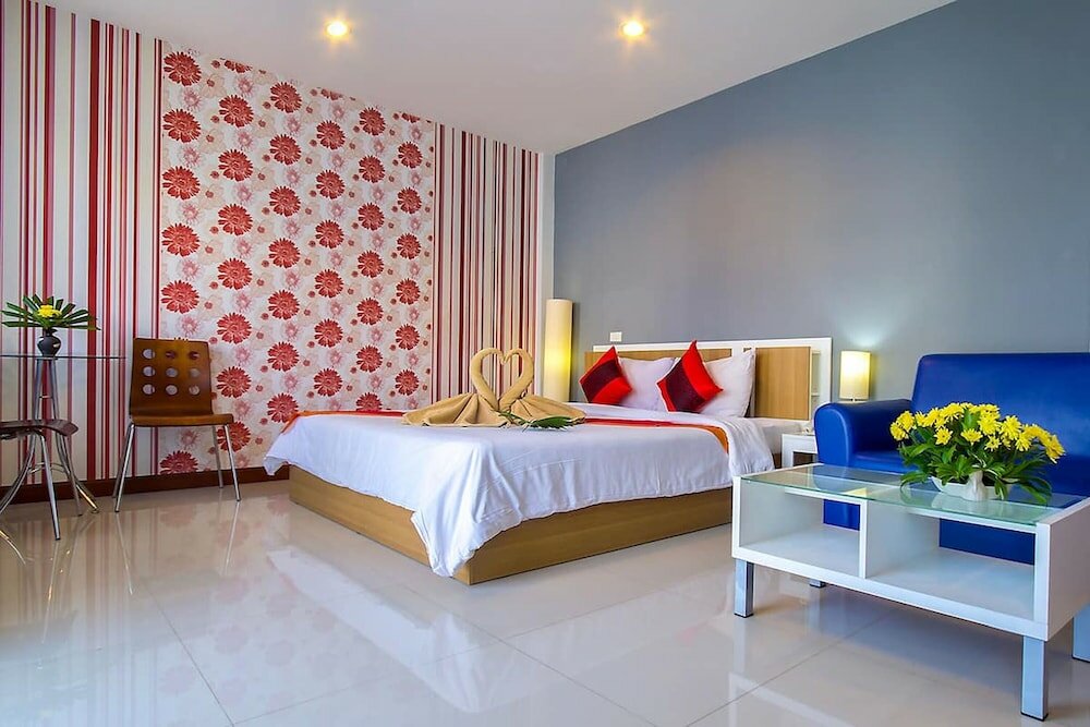 Фото Sea Breeze Residence