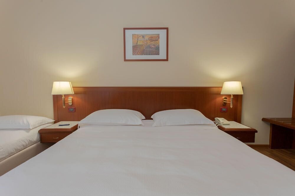 Фото Hotel Europa