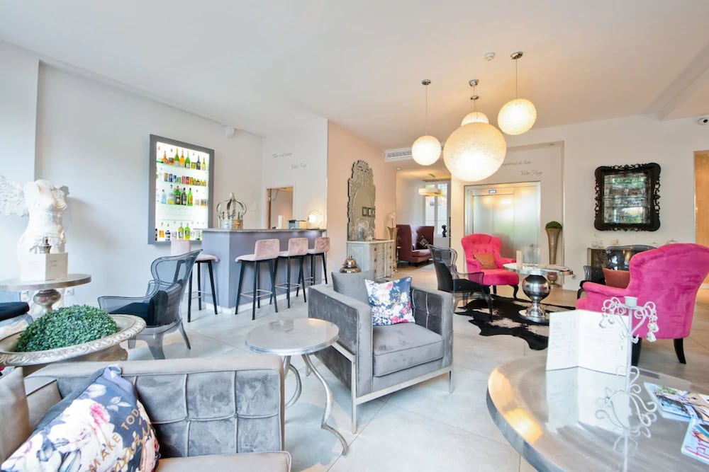 Фото La Villa Nice Victor Hugo