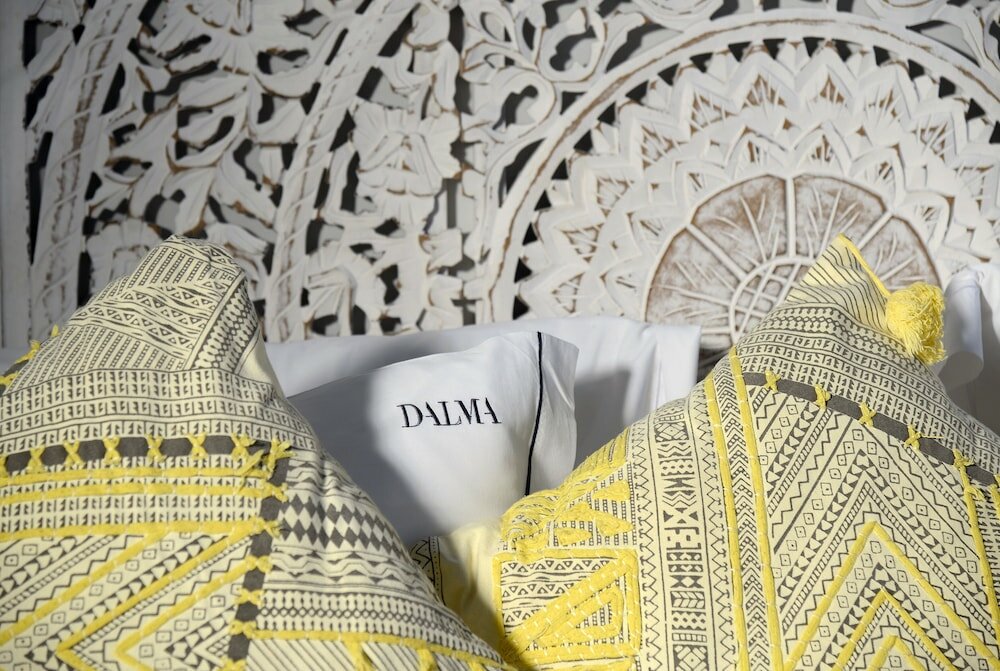 Фото Hotel Dalma Old Town