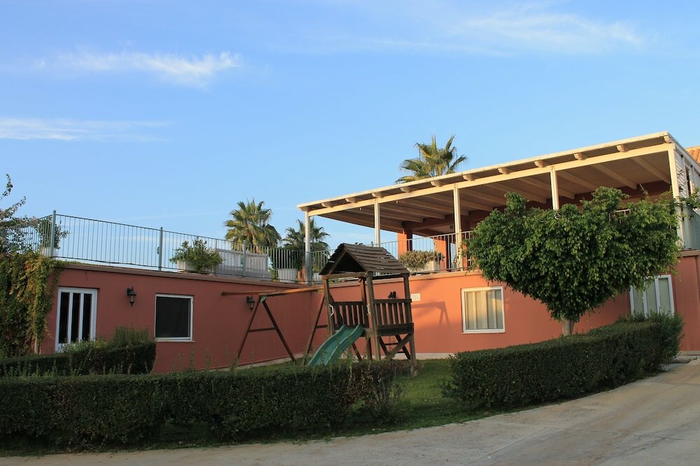 Фото Astra Village Hotel Suites