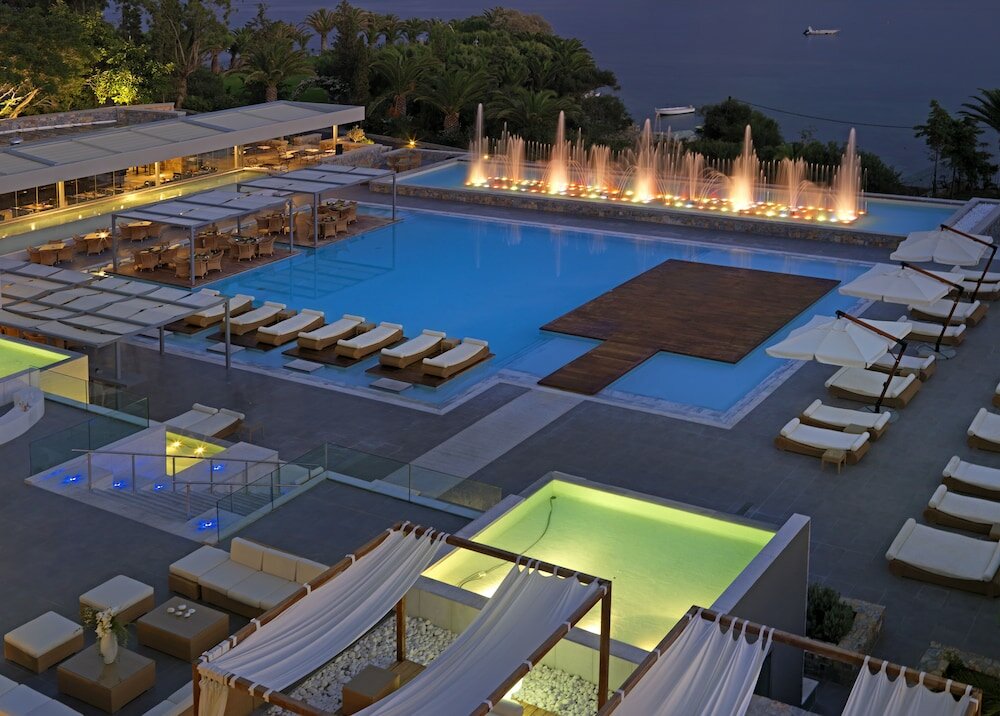 Фото Out Of The Blue Resort & SPA