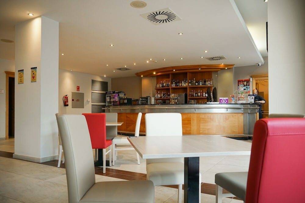 Фото Ohtels Campo De Gibraltar