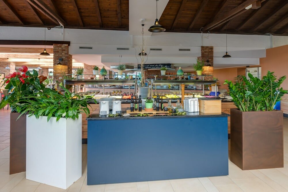 Фото Valamar Club Tamaris Resort