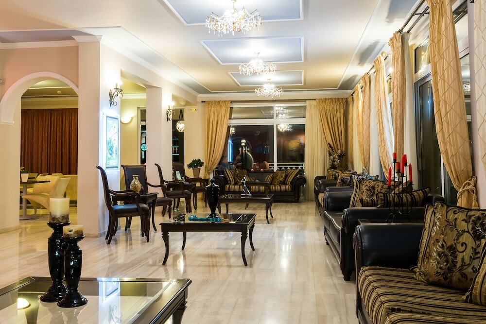 Фото Ionis Art Hotel