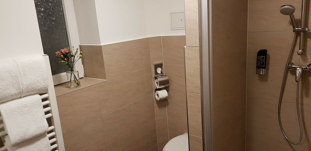 Фото Hotel Budapester Hof