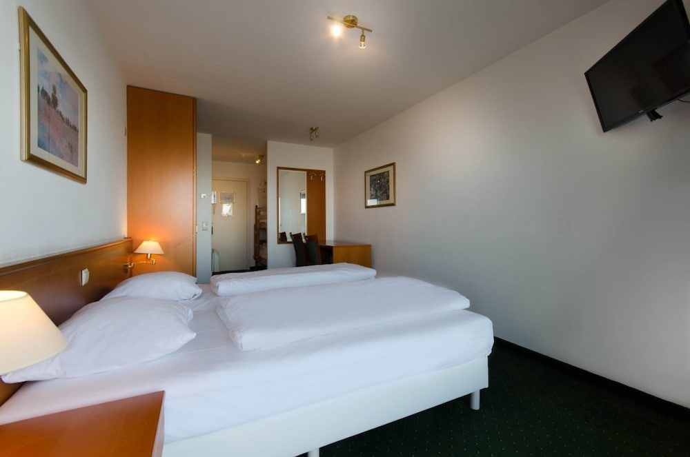 Фото StayatSea Retro Appartments Blankenberge