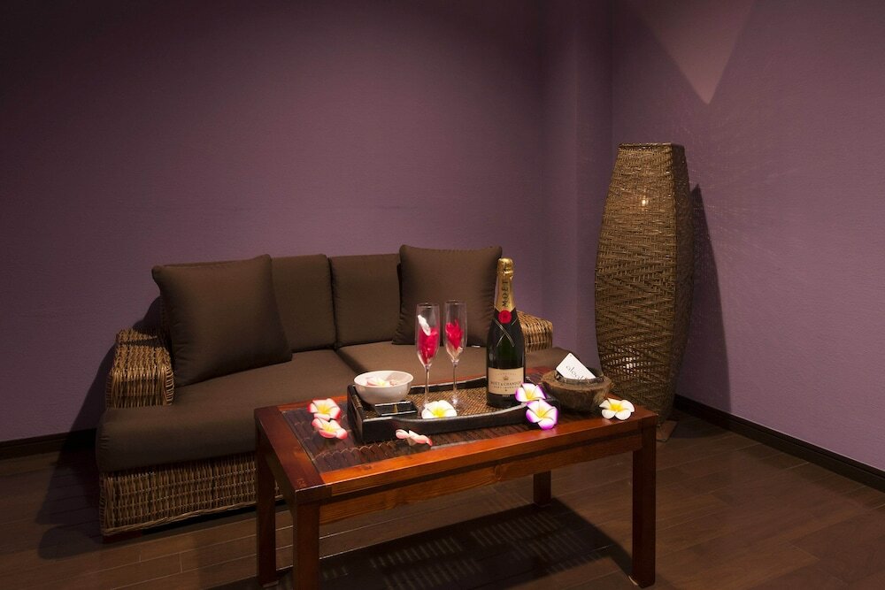 Фото Alo alo - Adults Only