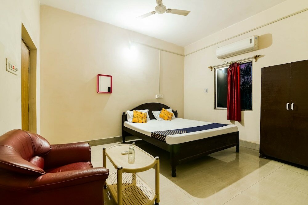 Фото Spot On 60927 Hindustan Hotel & Lodging