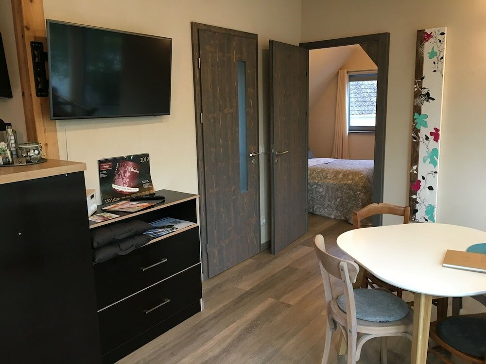 Фото Schmuckkästle am Hafen