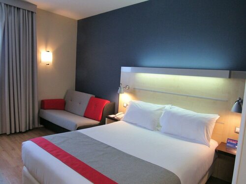 Гостиница Holiday Inn Express Madrid - Getafe, an Ihg Hotel
