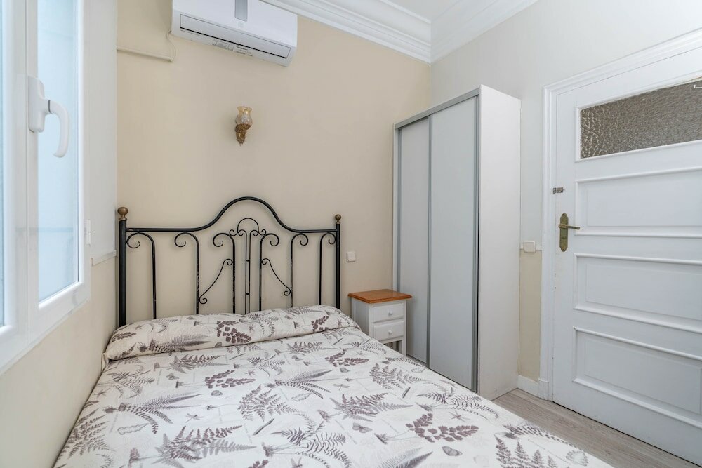 Фото Apartamentos Mayor Centro