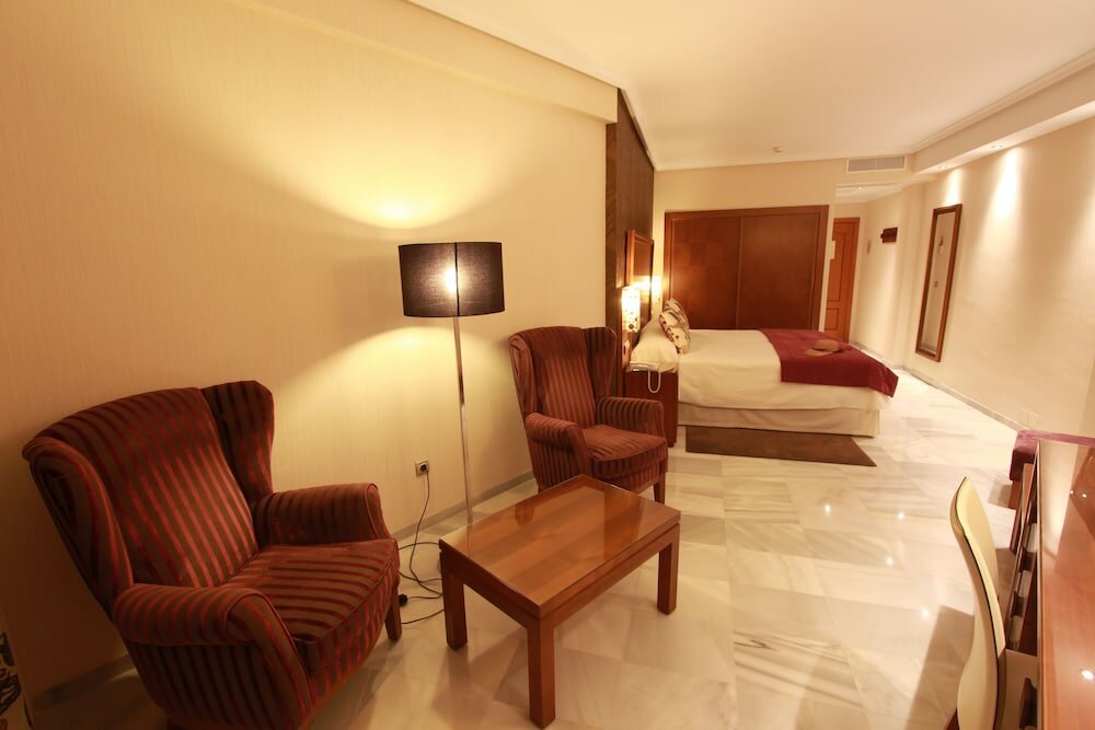 Фото Hotel Balcón de Europa