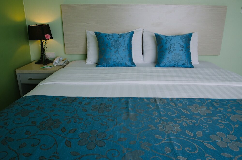 Фото Thipurai City Hotel