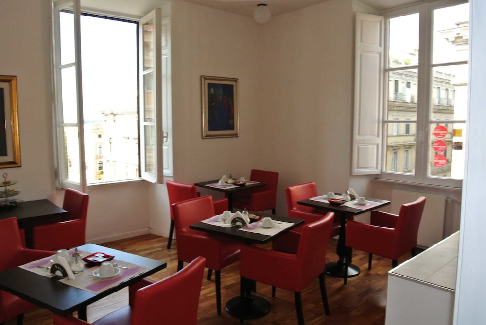 Фото Le Petit Real