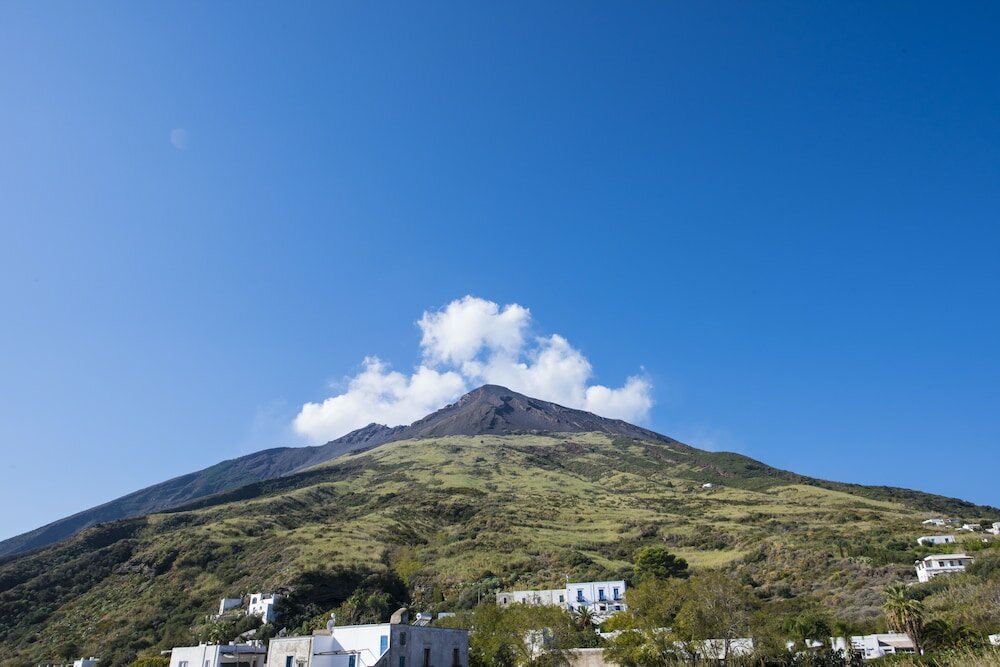 Фото Hotel Ossidiana Stromboli Center