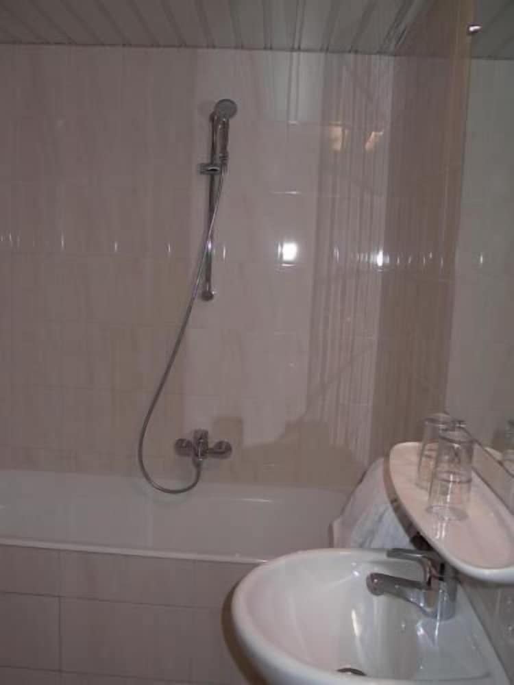 Фото Hotel Jarry