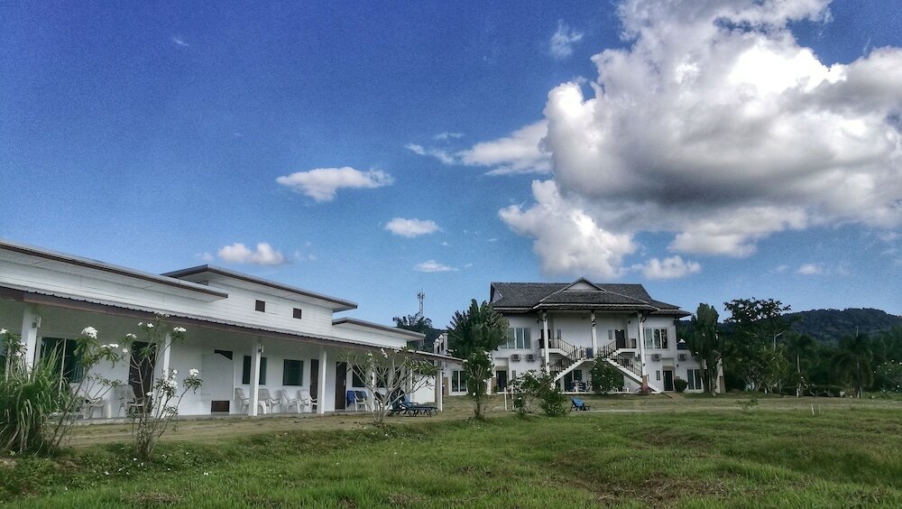 Фото Nadivana Serviced Apartments