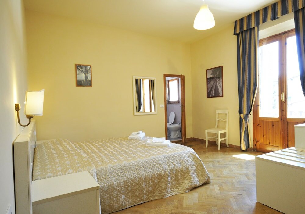 Фото Hotel Marine