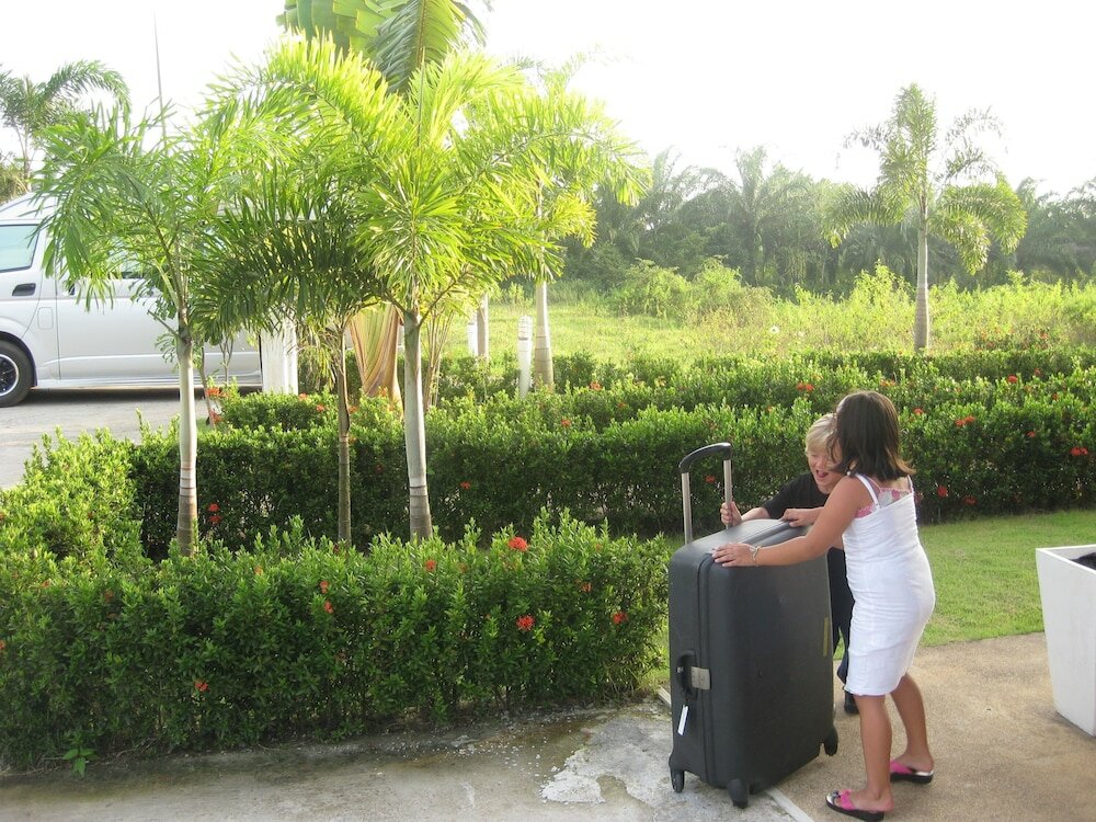 Фото Nadivana Serviced Apartments