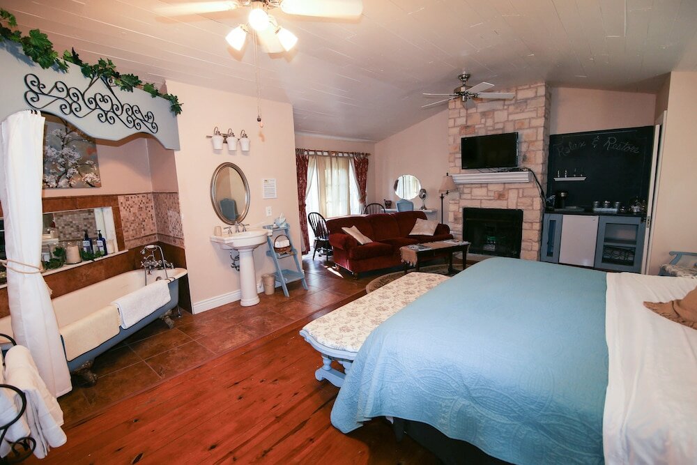 Фото Iron Horse Inn