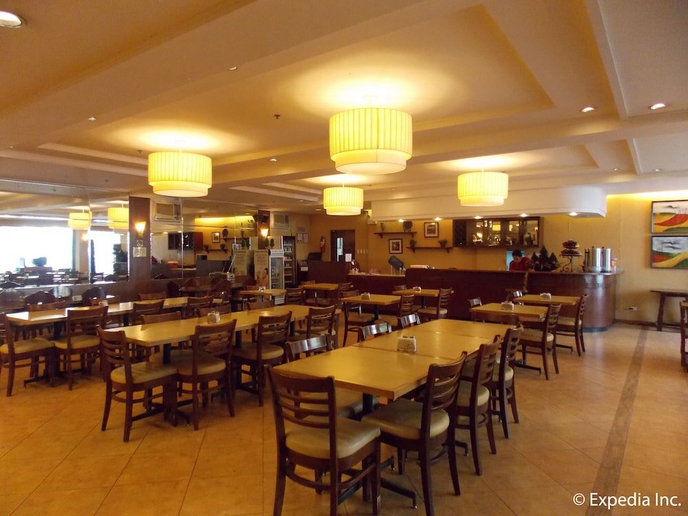 Фото Diplomat Hotel