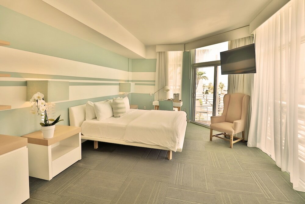 Фото The Local House